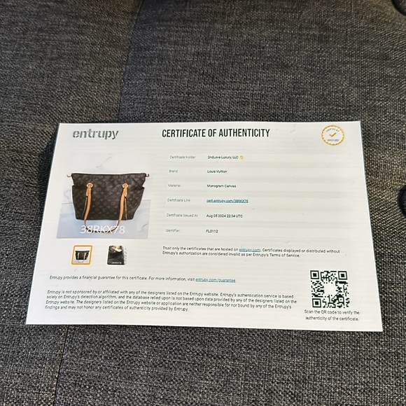 Louis Vuitton Totally MM - Picture 2 of 15